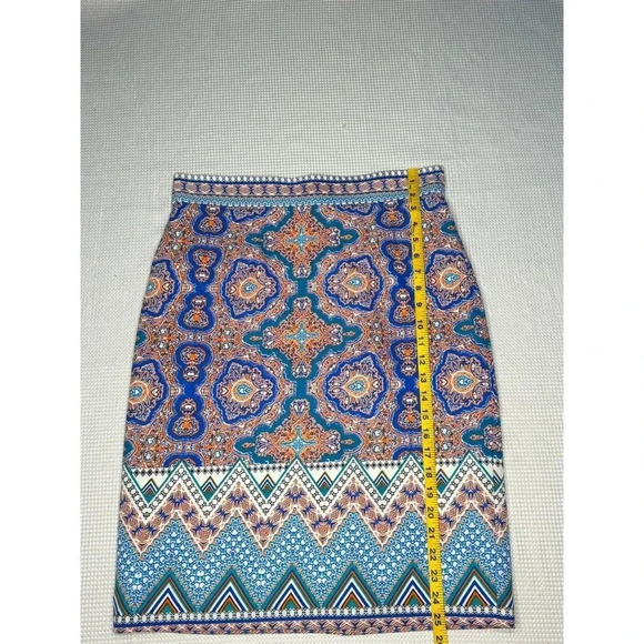 Antonio Melani Bright Printed Skirt SIZE 10 - Picture 4 of 4
